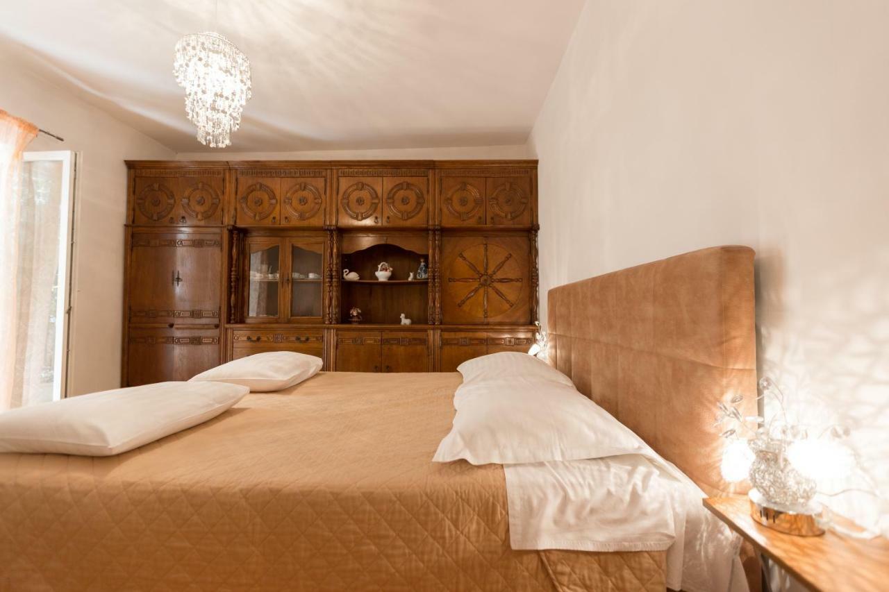 Appartamento Feel Šibenik Esterno foto